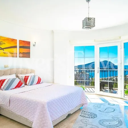 Sleeps 6 Pool Air Con Wifi Vila *