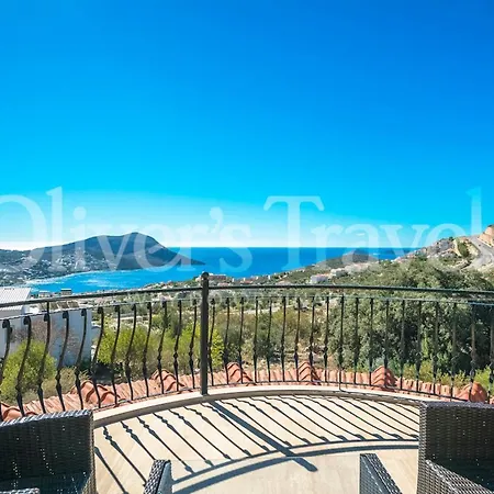 Sleeps 6 Pool Air Con Wifi